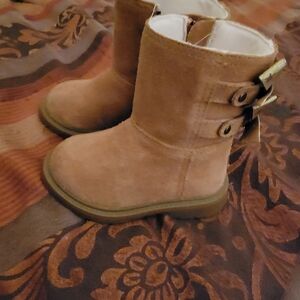 Girls Ugg boots